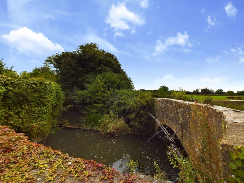 3 bed cottage for sale in Parrett Cottages, Martock  - Property Image 11