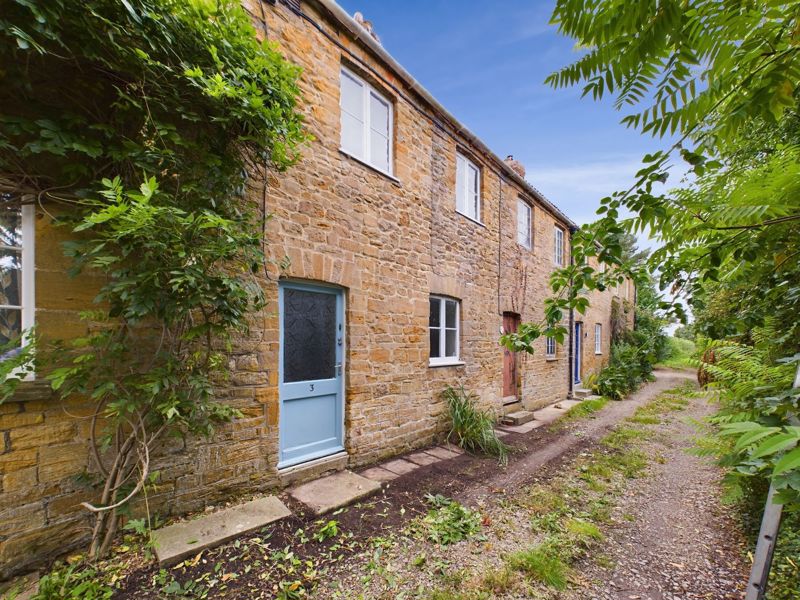 3 bed cottage for sale in Parrett Cottages, Martock  - Property Image 2