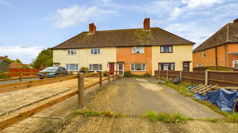 3 bed house for sale in Montacute Road, Tintinhull  - Property Image 2