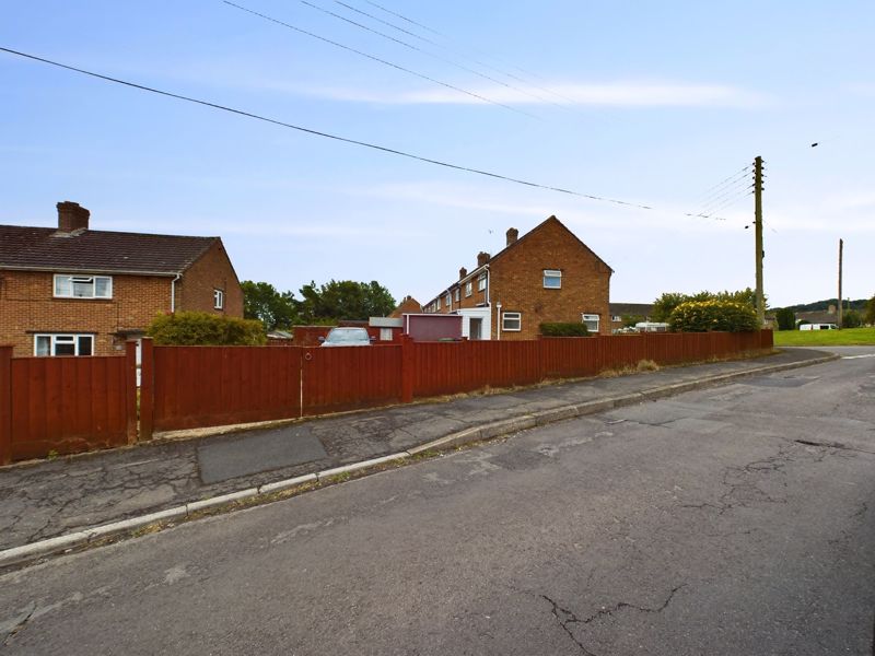 2 bed house for sale in Langmead Place, Crewkerne  - Property Image 9