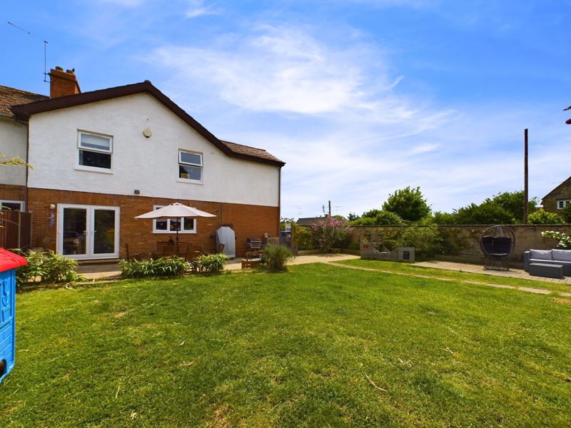 3 bed house for sale in Hitchen, Merriott  - Property Image 16