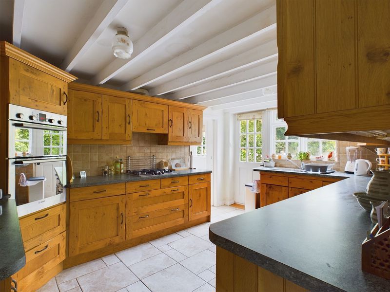 3 bed house for sale in Higher Street, Merriott  - Property Image 4