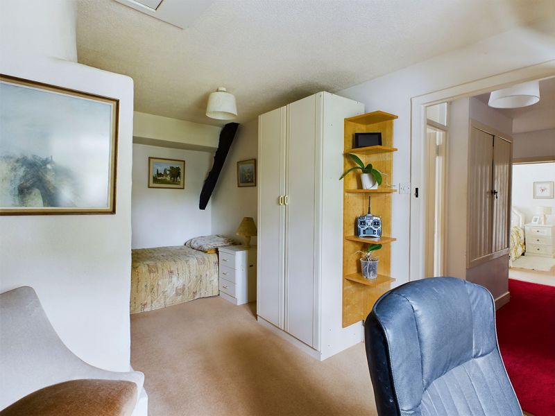 3 bed house for sale in Higher Street, Merriott  - Property Image 11