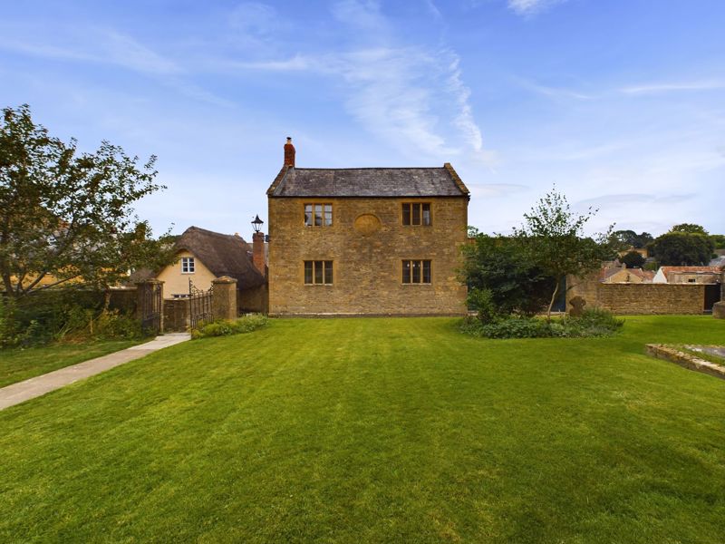 3 bed cottage for sale in St James's Street, South Petherton  - Property Image 10