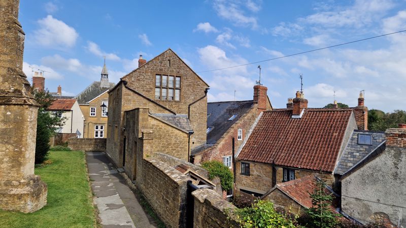 3 bed cottage for sale in St James's Street, South Petherton  - Property Image 18