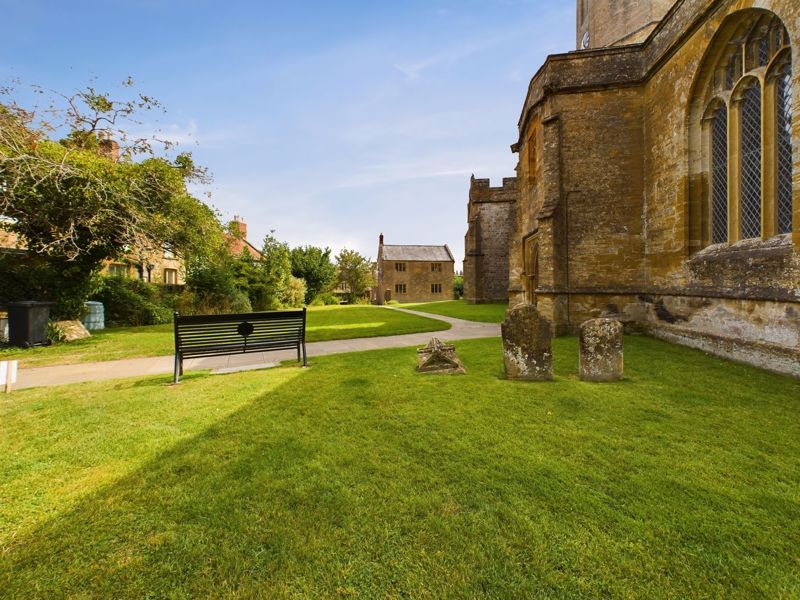 3 bed cottage for sale in St James's Street, South Petherton  - Property Image 9