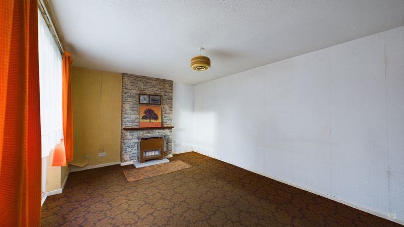 3 bed house for sale in Welbeck Road, Yeovil 2