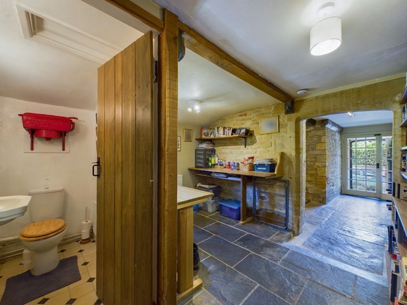 2 bed cottage for sale in Great Street, Norton Sub Hamdon  - Property Image 5