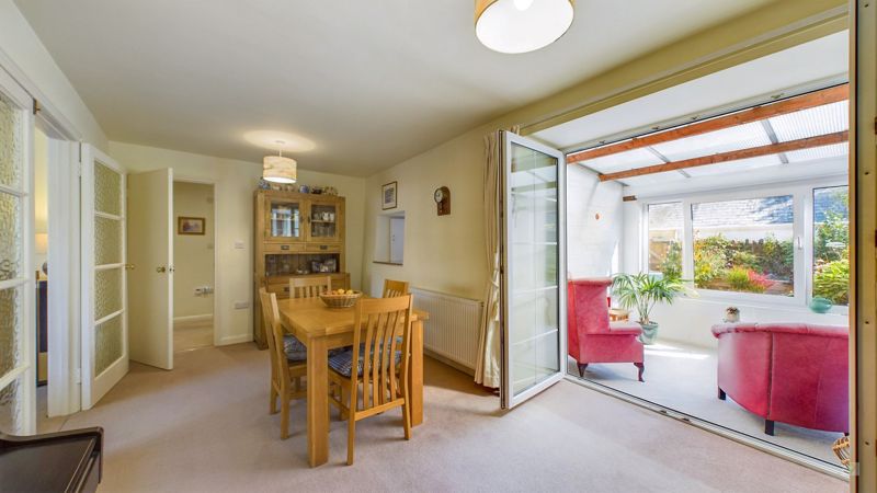 4 bed cottage for sale in Lower Street, Merriott  - Property Image 4