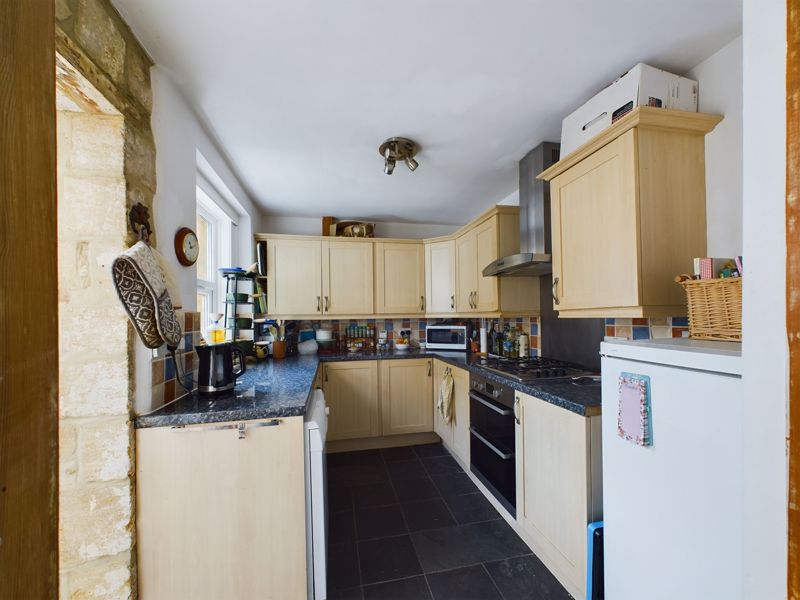 2 bed cottage for sale in Castle Street, Stoke-Sub-Hamdon  - Property Image 4