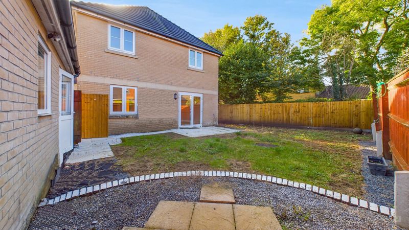 3 bed house for sale in Willow Way, Crewkerne  - Property Image 2