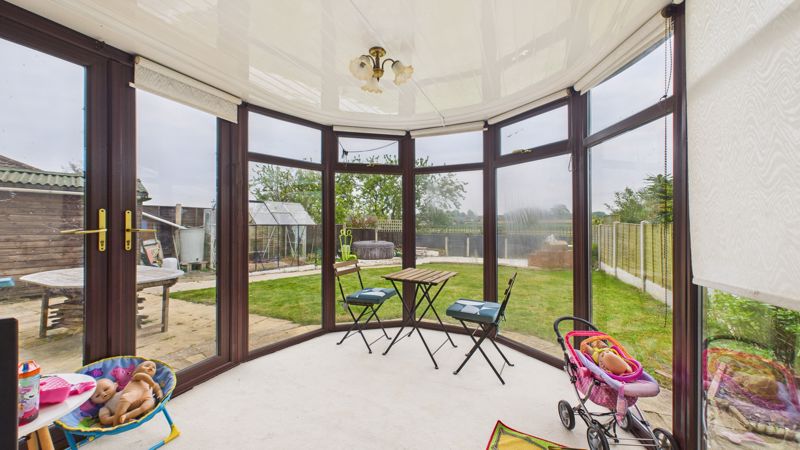4 bed house for sale in Lampreys Lane, South Petherton  - Property Image 5