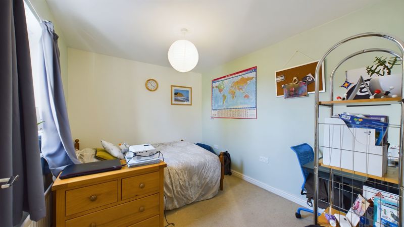 2 bed for sale in Percivale Road, Yeovil  - Property Image 7