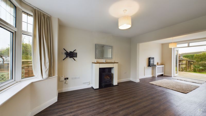 3 bed house for sale in Ilchester Road, Yeovil  - Property Image 2