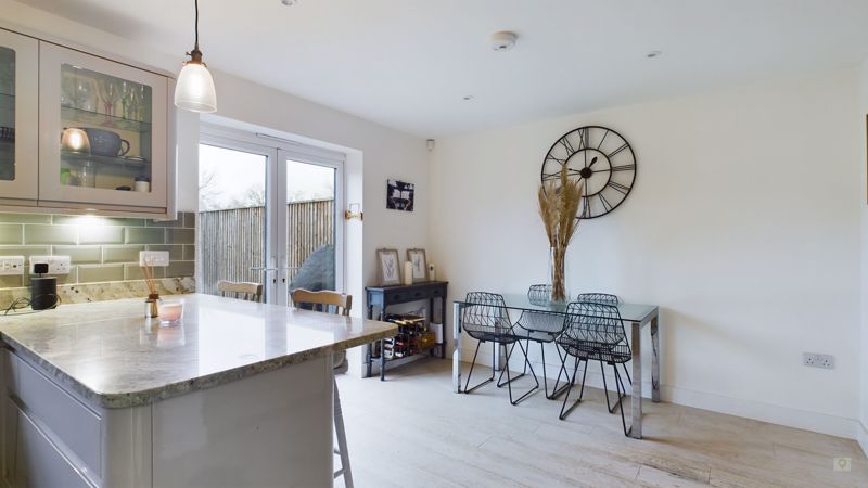 3 bed house to rent in Main Street, Babcary 9