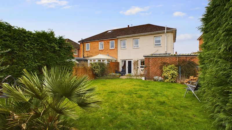 3 bed house for sale in Larkhill Road, Yeovil  - Property Image 8