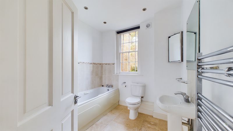 4 bed house to rent in Dorchester Road, Yeovil 13