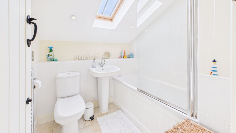 3 bed house for sale in New Cross Court, West Lambrook 18
