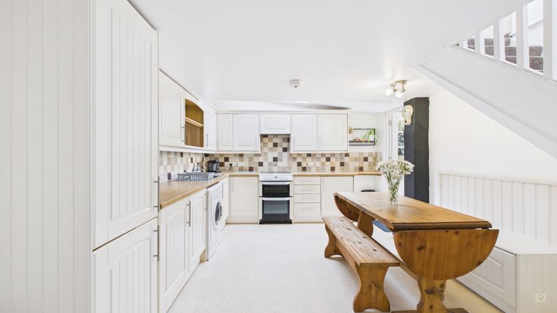 3 bed cottage for sale in Higher Street, Norton-Sub-Hamdon  - Property Image 4