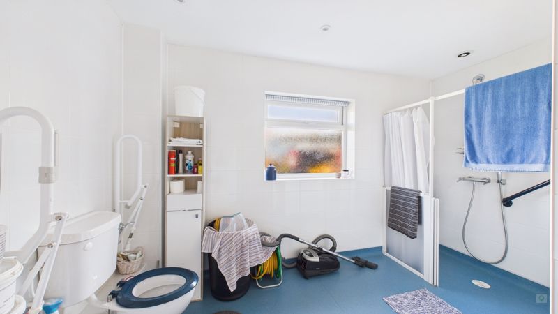 3 bed bungalow for sale in St. Osmund Close, Yetminster 17