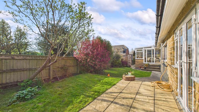 3 bed bungalow for sale in St. Osmund Close, Yetminster 6