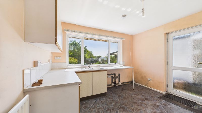 3 bed house for sale in Beech Road, Martock  - Property Image 6