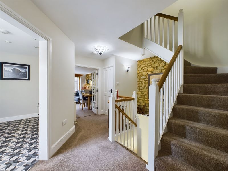 4 bed house to rent in St James's Street, South Petherton  - Property Image 4