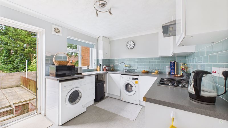 2 bed house for sale in Summerhouse View, Yeovil  - Property Image 4