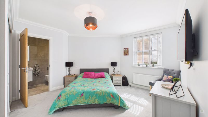 2 bed for sale in Shepherd Court, Yeovil  - Property Image 5