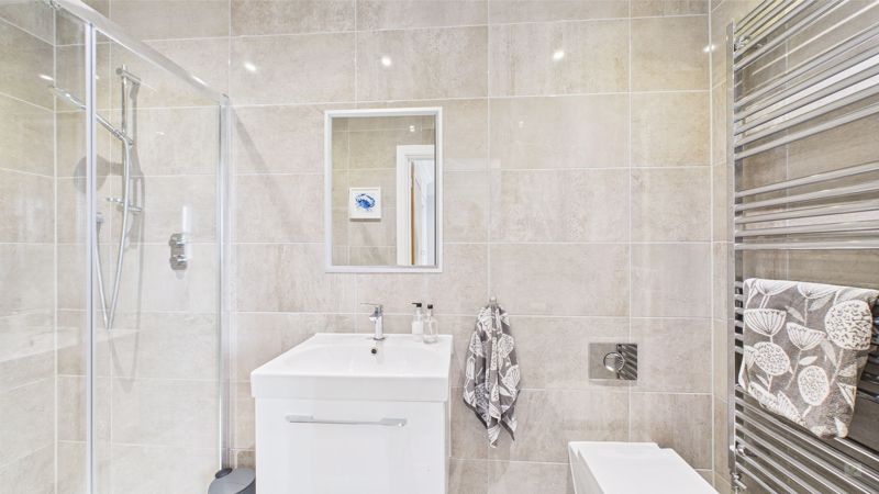 2 bed for sale in Shepherd Court, Yeovil 10