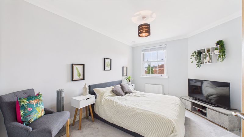 2 bed for sale in Shepherd Court, Yeovil 5