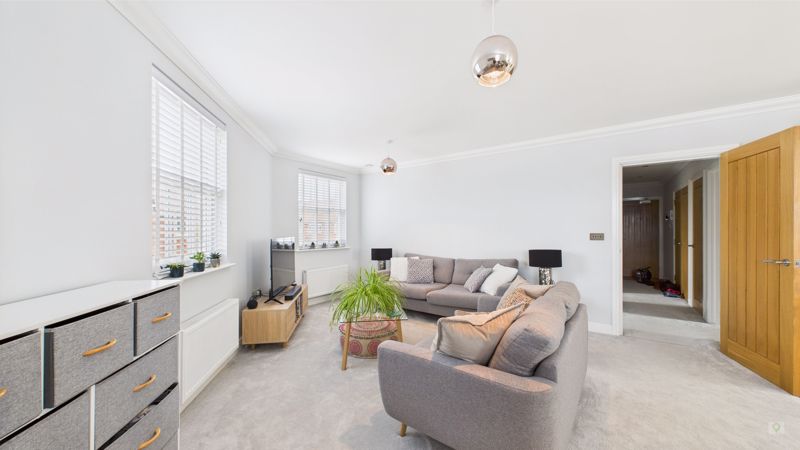 2 bed for sale in Shepherd Court, Yeovil 7