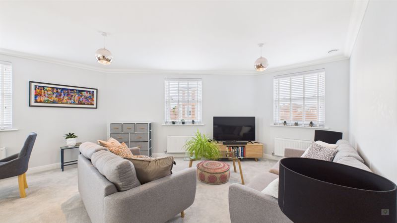 2 bed for sale in Shepherd Court, Yeovil  - Property Image 3