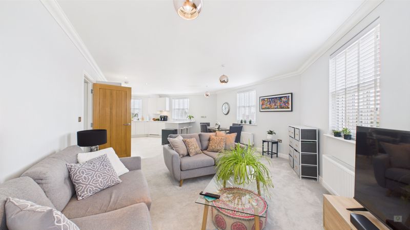 2 bed for sale in Shepherd Court, Yeovil 11