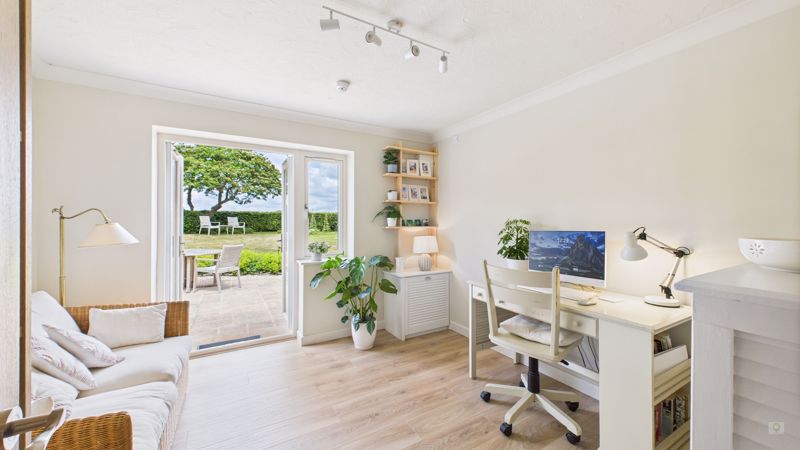 3 bed bungalow for sale in Hawthorn Hill, East Lambrook  - Property Image 7