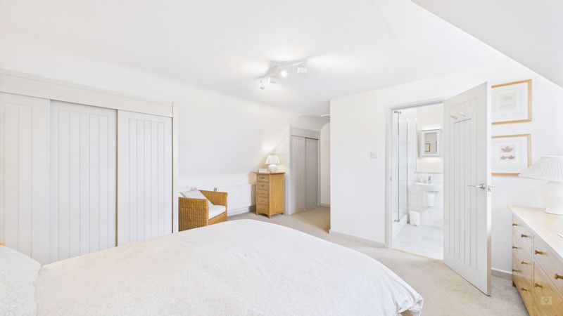 3 bed bungalow for sale in Hawthorn Hill, East Lambrook  - Property Image 8