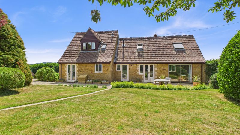 3 bed bungalow for sale in Hawthorn Hill, East Lambrook  - Property Image 25