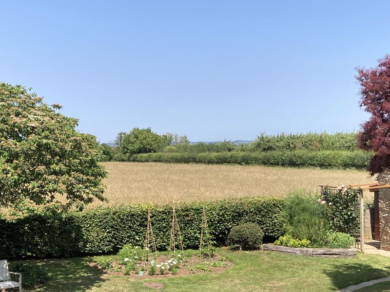 3 bed bungalow for sale in Hawthorn Hill, East Lambrook  - Property Image 28