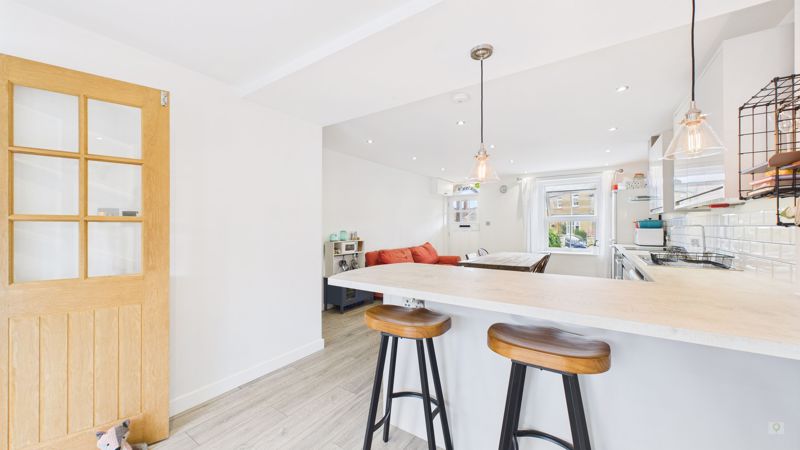 3 bed house to rent in Silver Street, Martock  - Property Image 5