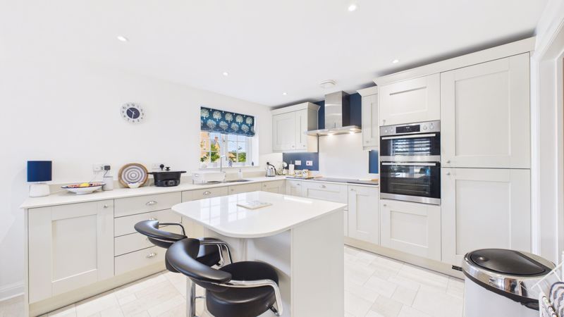 4 bed house for sale in Morley Road, Stoke-Sub-Hamdon  - Property Image 3