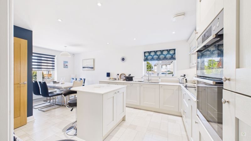 4 bed house for sale in Morley Road, Stoke-Sub-Hamdon  - Property Image 9