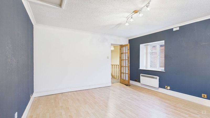 1 bed for sale in St. James Street, South Petherton 4