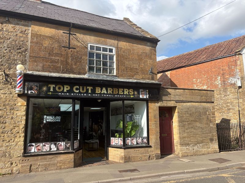 1 bed for sale in St. James Street, South Petherton  - Property Image 5