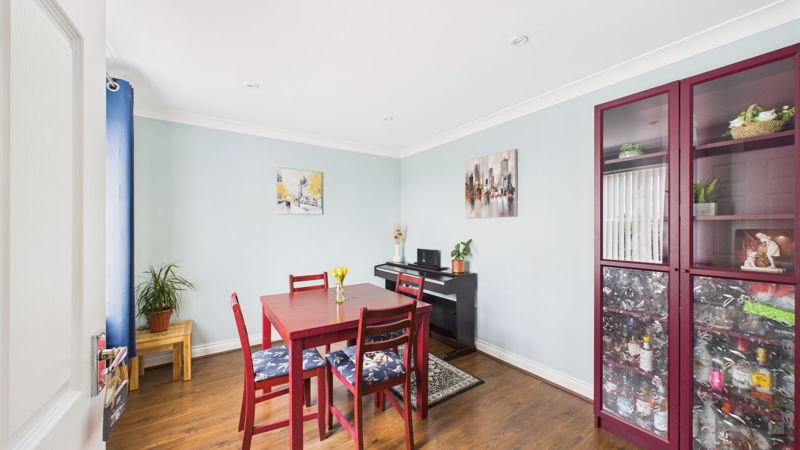 3 bed house for sale in Monarch Road, Crewkerne  - Property Image 3