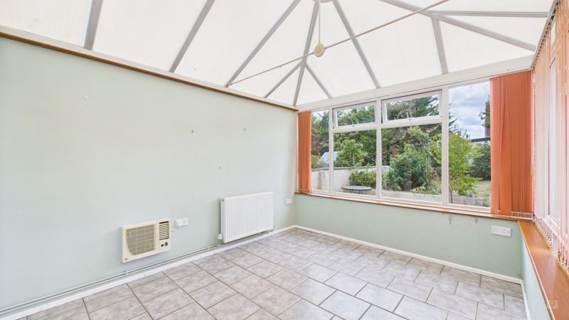 3 bed house for sale in St. Andrews Road, Yeovil 6