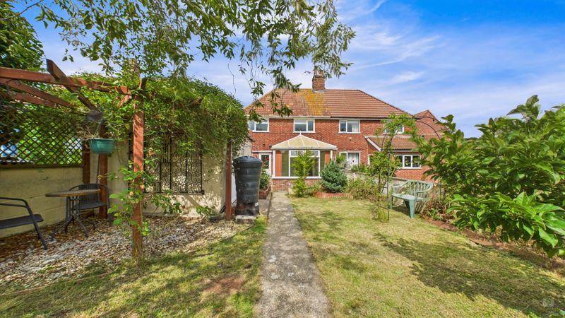 3 bed house for sale in St. Andrews Road, Yeovil  - Property Image 8