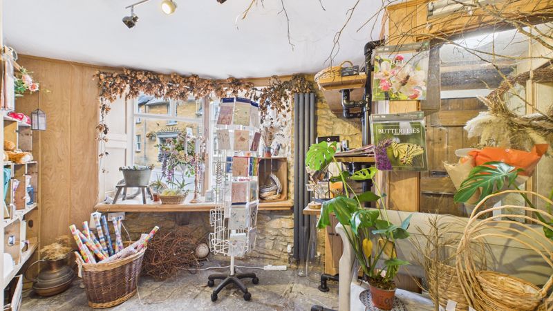 2 bed for sale in and  St. James Street, South Petherton 26