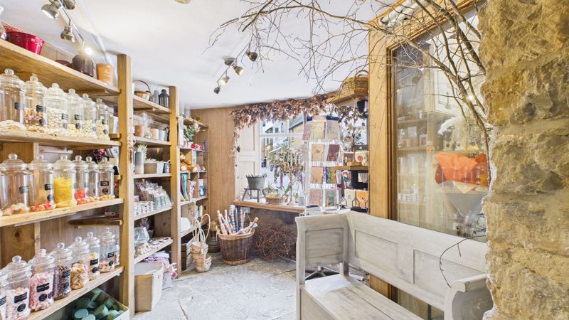 2 bed for sale in and  St. James Street, South Petherton 19