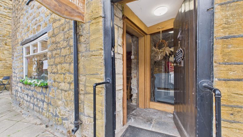 2 bed for sale in and  St. James Street, South Petherton 23