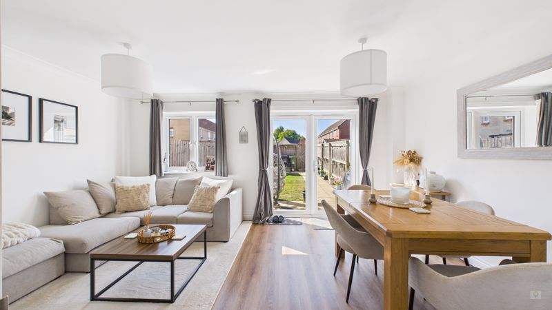 2 bed house for sale in Monarch Road, Crewkerne  - Property Image 2